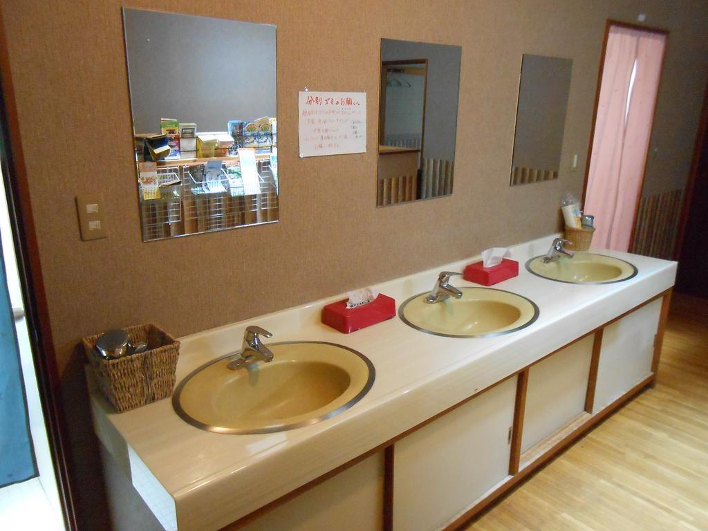 Biwa Monogatari Hotel Atami  Luaran gambar